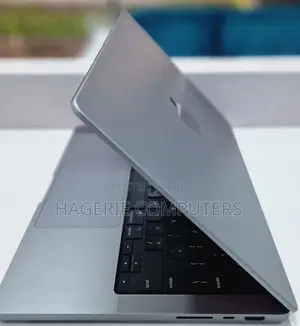 New Laptop Apple MacBook 16GB Apple M1 Pro SSD 512GB