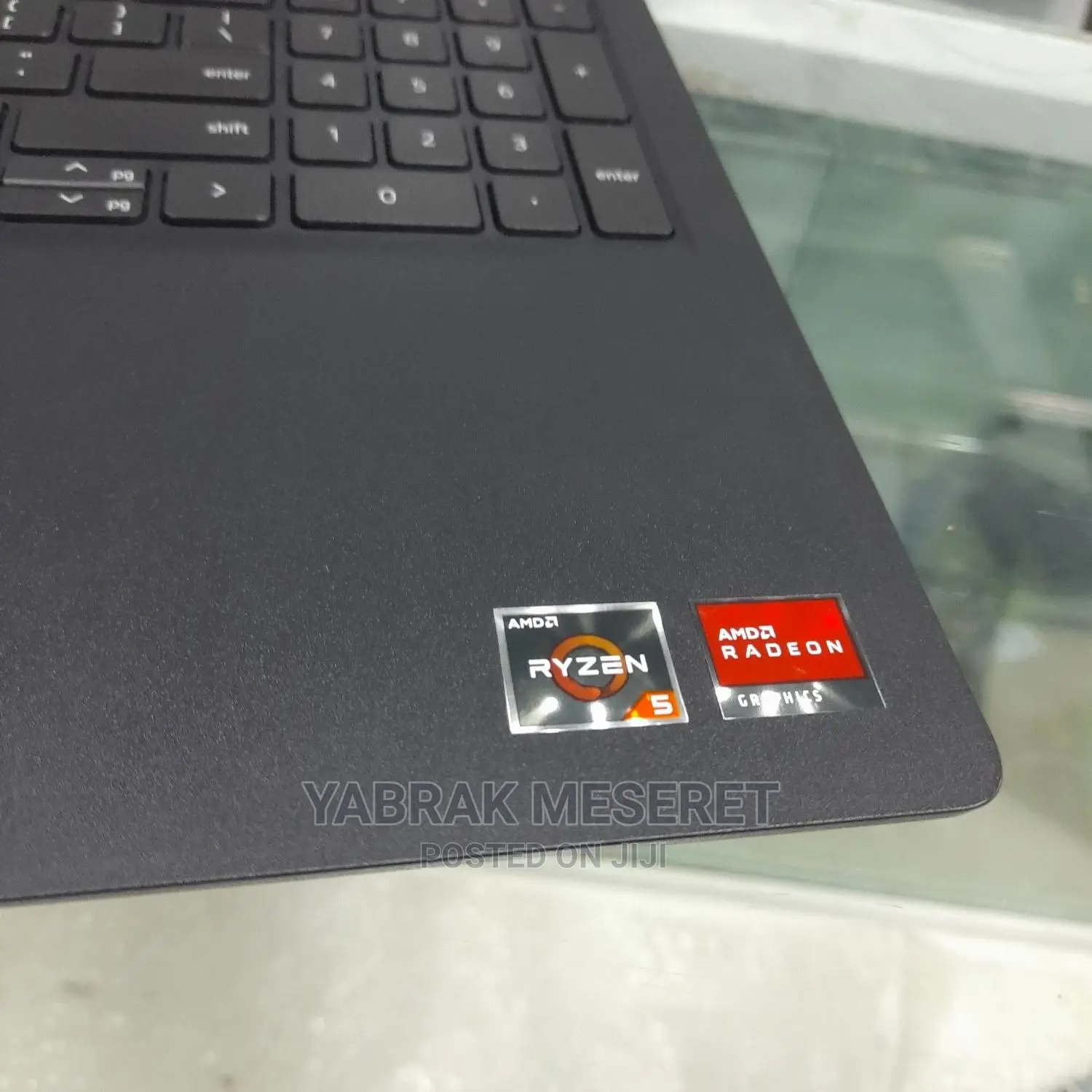 New Laptop Dell Inspiron 15 8GB AMD Ryzen 5 SSD 256GB