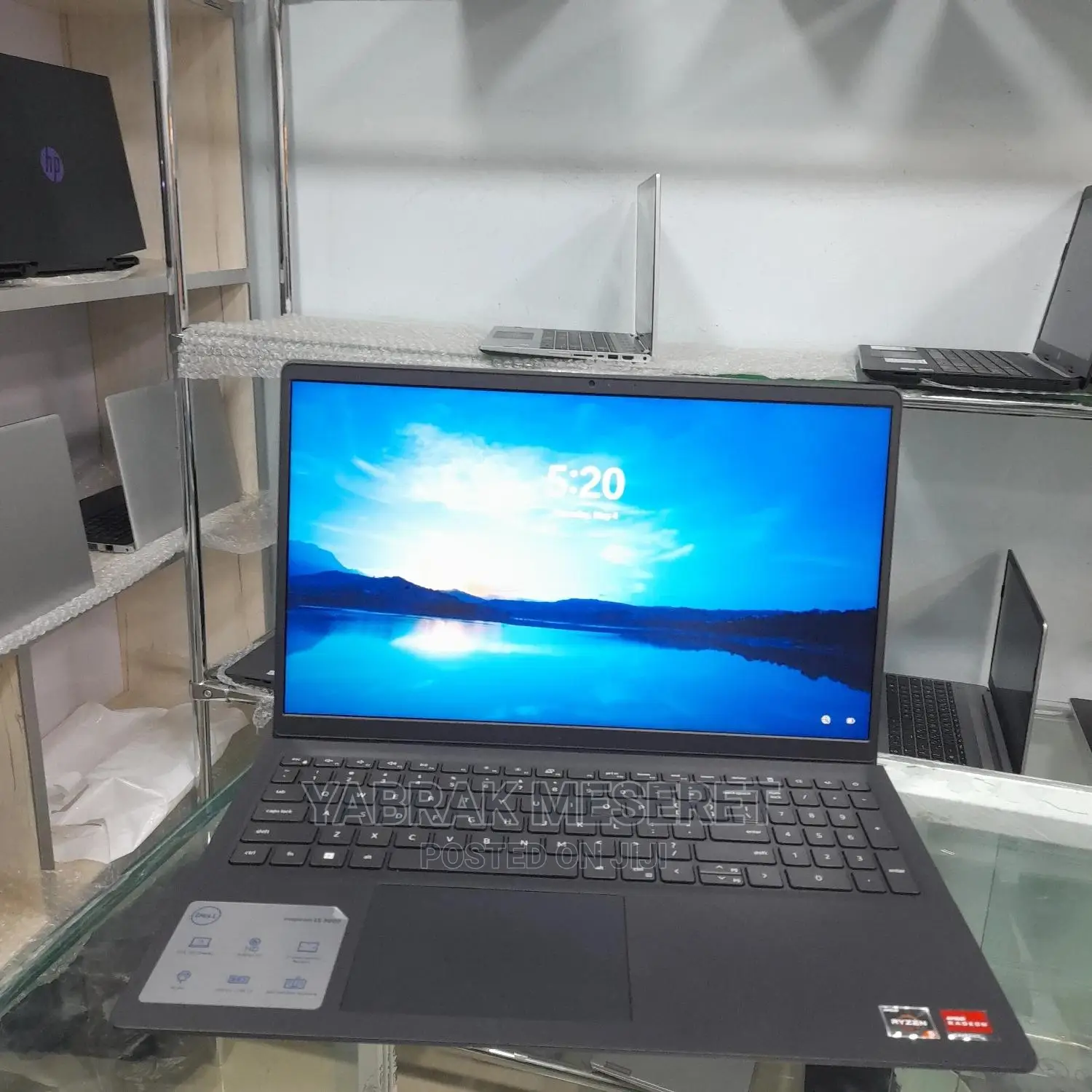 New Laptop Dell Inspiron 15 8GB AMD Ryzen 5 SSD 256GB