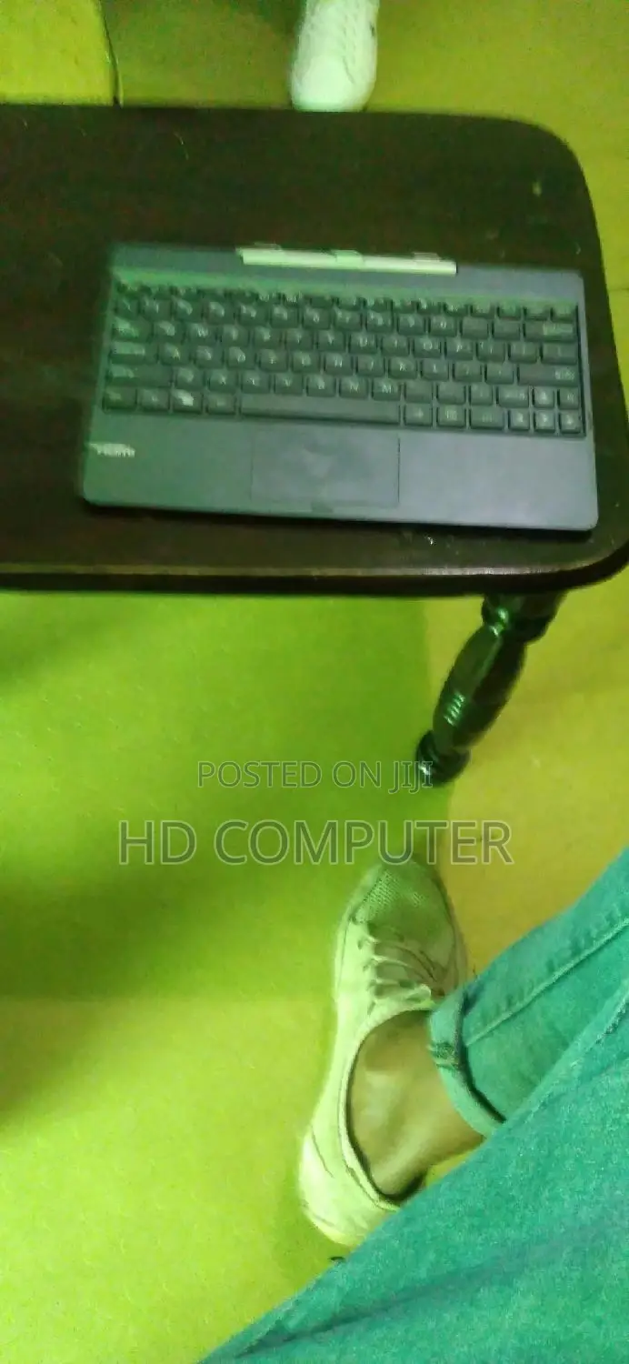 New Laptop Asus A42F 2GB Intel SSD 60GB