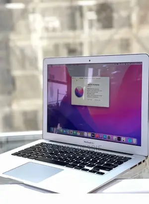 New Laptop Apple MacBook Air 2015 4GB Intel Core I5 SSD 128GB