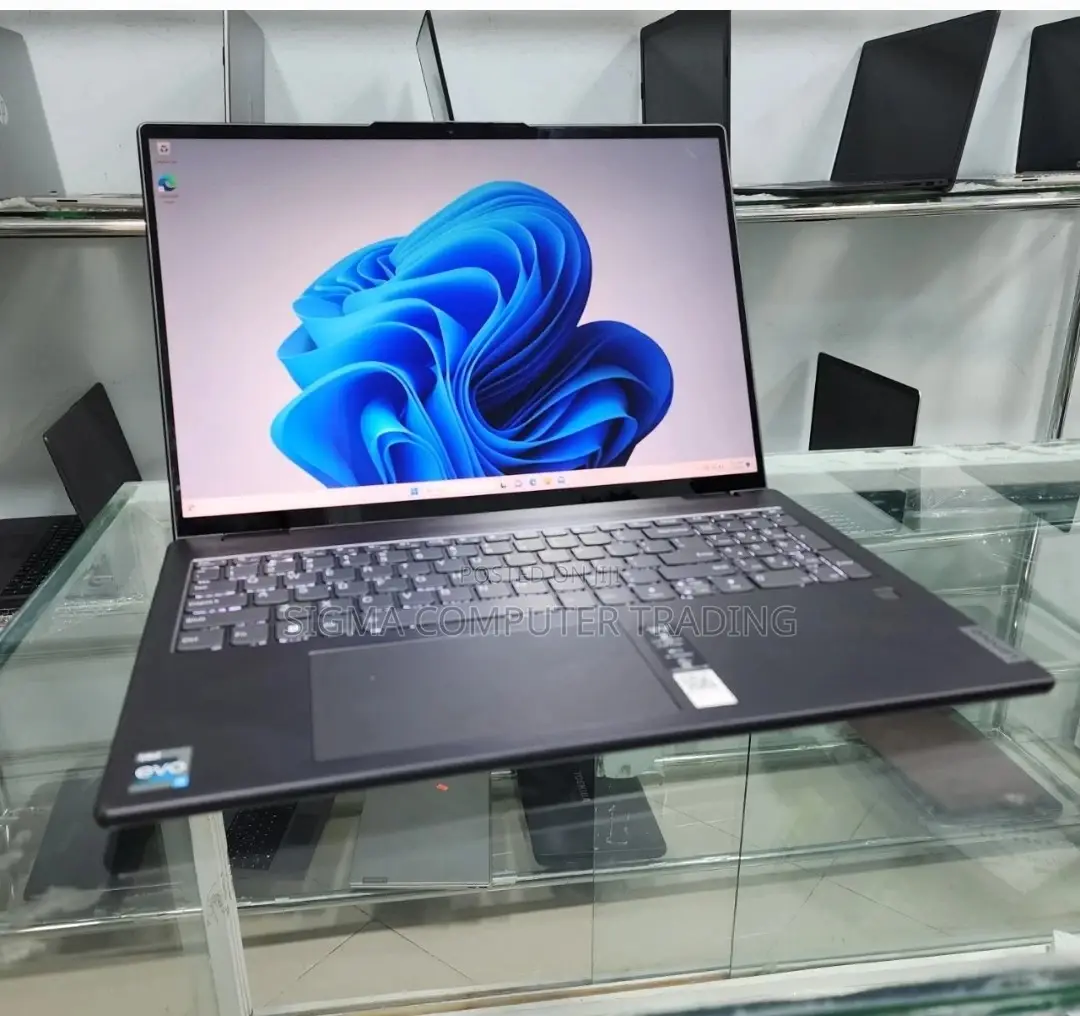 New Laptop Lenovo Yoga 710 8GB Intel Core I5 SSD 256GB