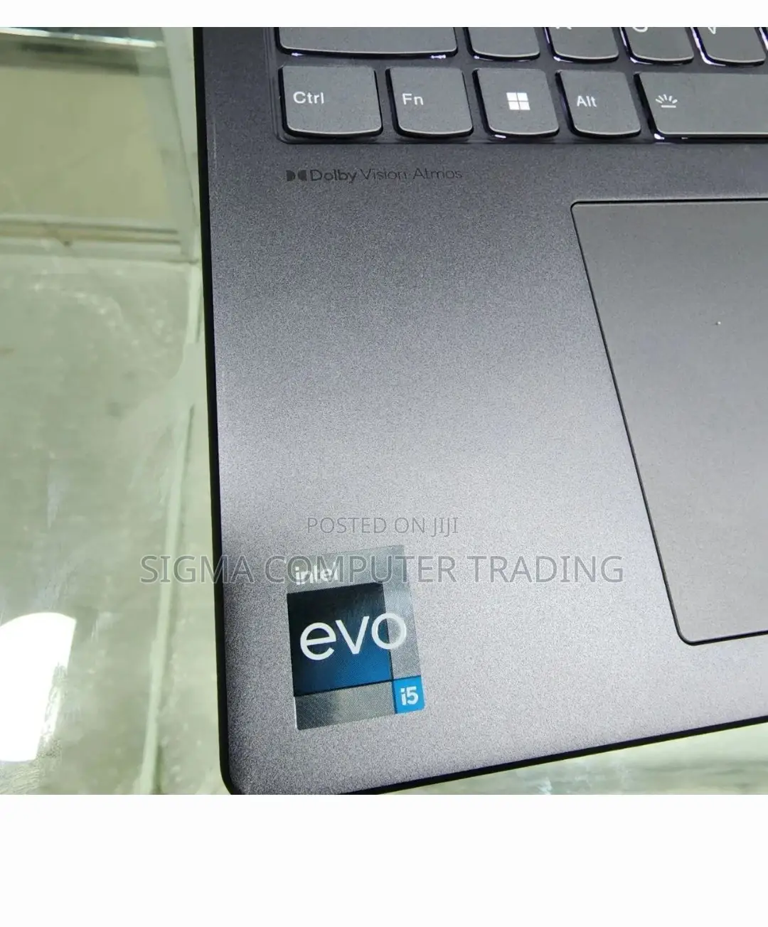 New Laptop Lenovo Yoga 710 8GB Intel Core I5 SSD 256GB