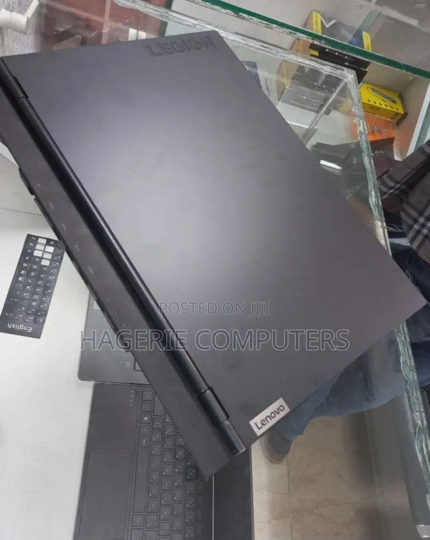 New Laptop Lenovo Legion 5i 8GB AMD Ryzen 5 SSD 256GB