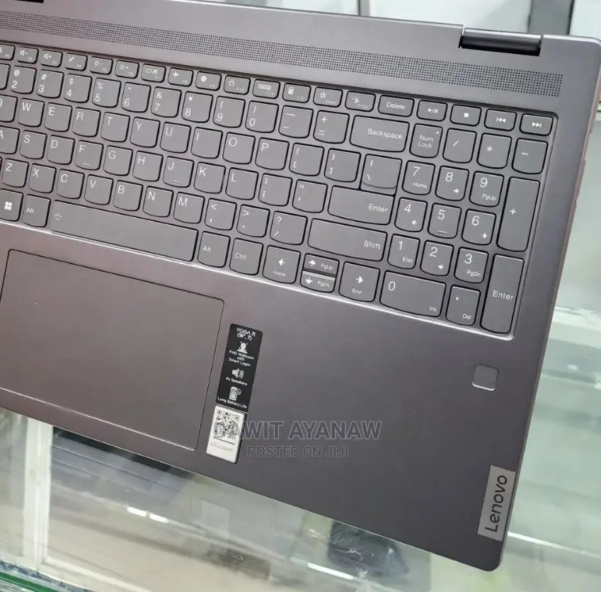 New Laptop Lenovo ThinkPad Yoga 8GB Intel Core I7 SSD 256GB