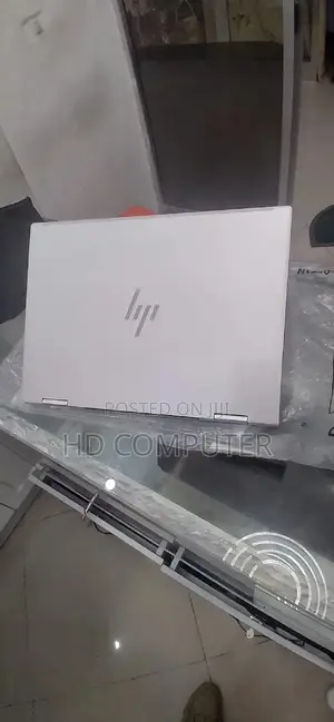 New Laptop HP Envy 17 8GB Intel Core I7 SSD 512GB