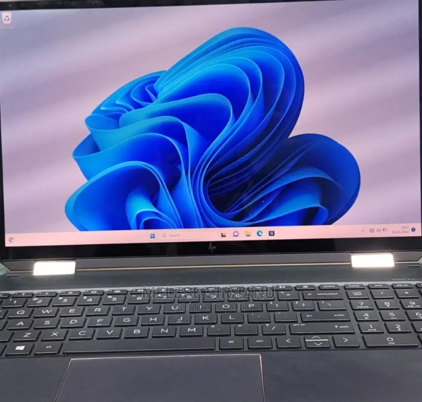 New Laptop HP Spectre 16GB Intel Core I7 SSD 1T