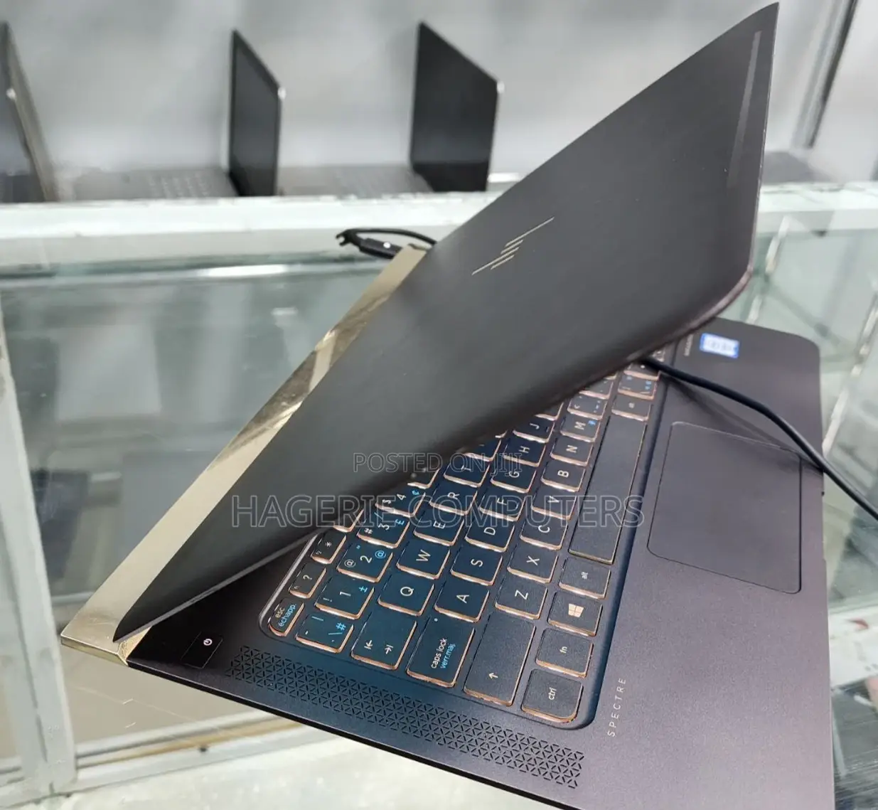 New Laptop HP Spectre 14 8GB Intel Core I7 SSD 256GB