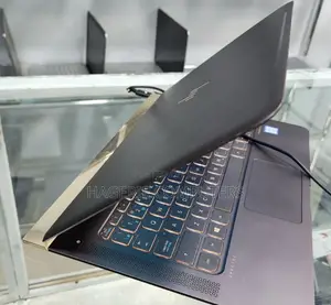 New Laptop HP Spectre 14 8GB Intel Core I7 SSD 256GB