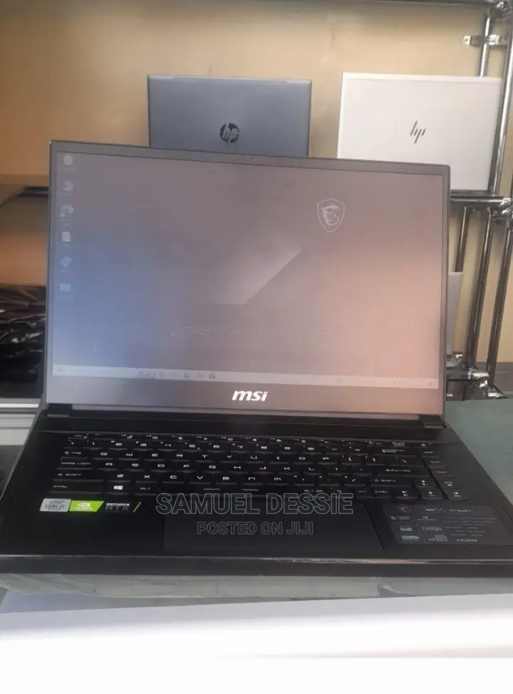 New Laptop MSI GS66 Stealth 10UE 16GB Intel Core I7 SSD 1T