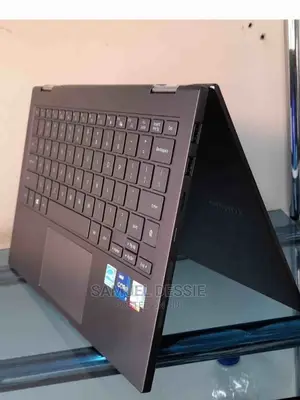 New Laptop Samsung 16GB Intel Core I7 SSD 512GB