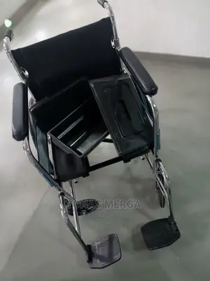 Slightly Used Commod Wheel Chair