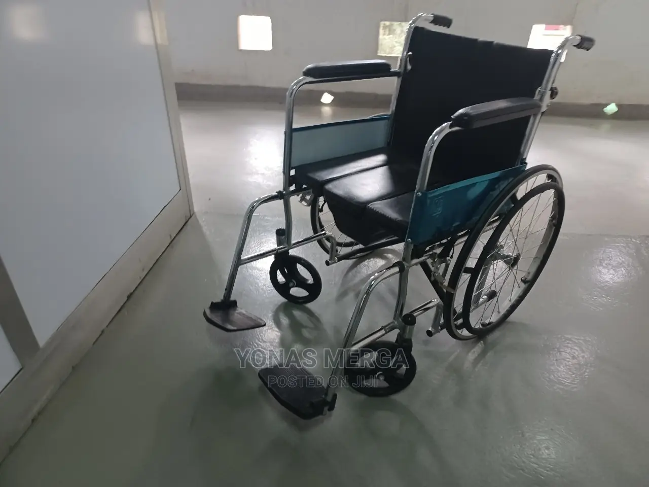 Slightly Used Commod Wheel Chair