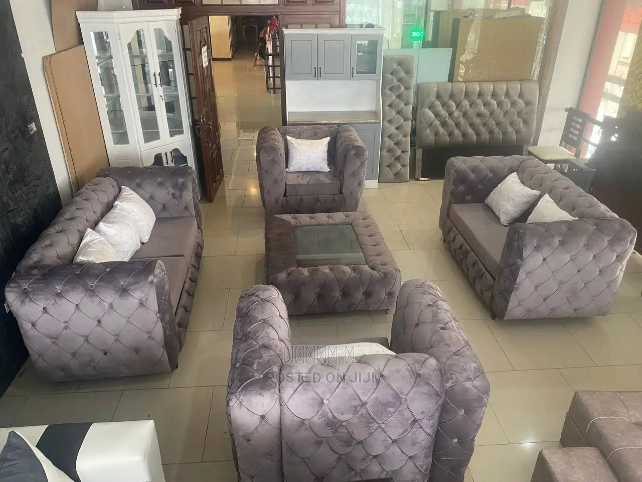 S M Sofa Design With Table