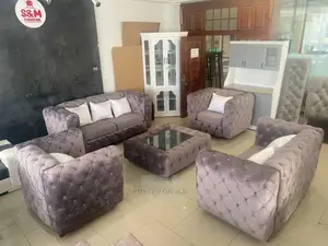 S M Sofa Design With Table