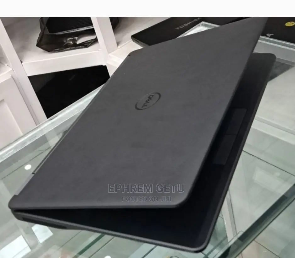 New Laptop Dell Latitude 5310 4GB Intel Core I5 HDD 500GB