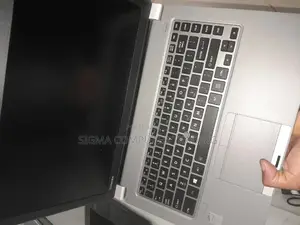 New Laptop Toshiba Portege R500 8GB Intel Core I5 SSD 256GB