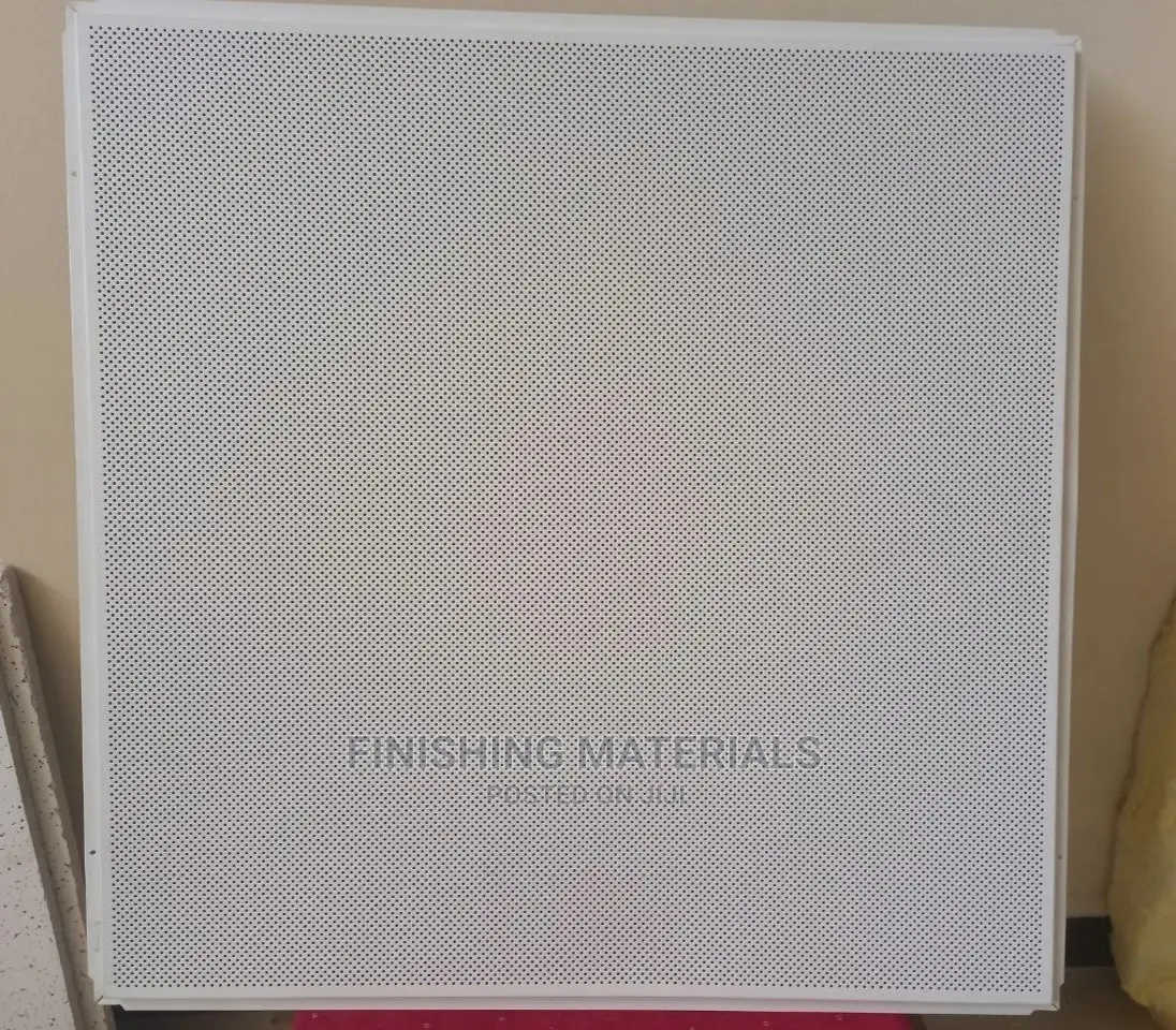 አሉሚኒዩም ኮርኒስ