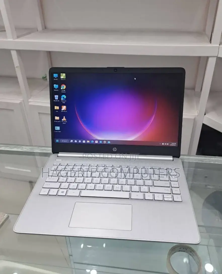 New Laptop HP X2 210 8GB Intel Core i7 SSD 512GB