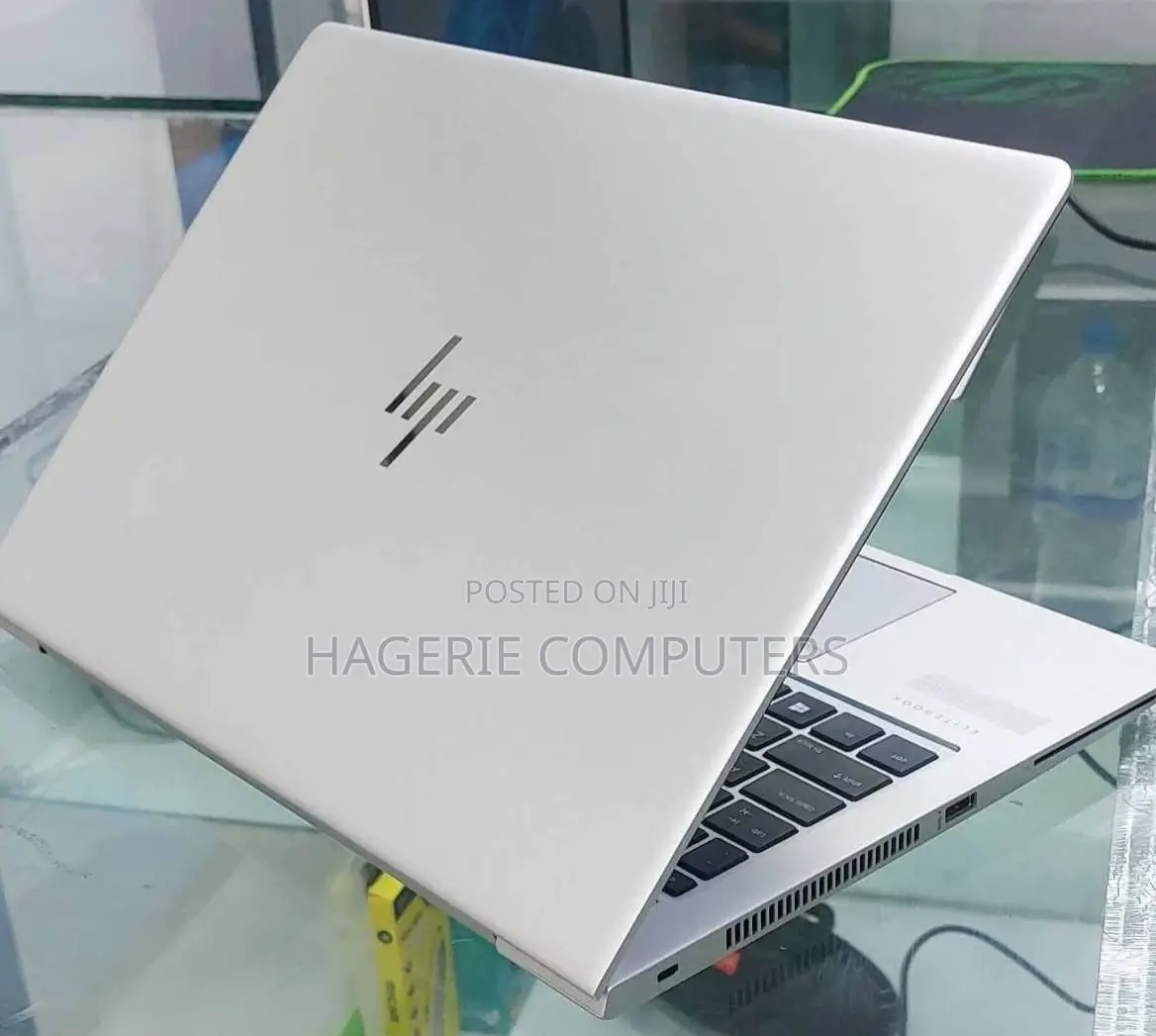 New Laptop HP Portable AC AC049TU 8GB Intel Core i5 SSD 512GB