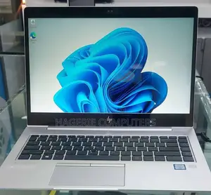 New Laptop HP Portable AC AC049TU 8GB Intel Core i5 SSD 512GB