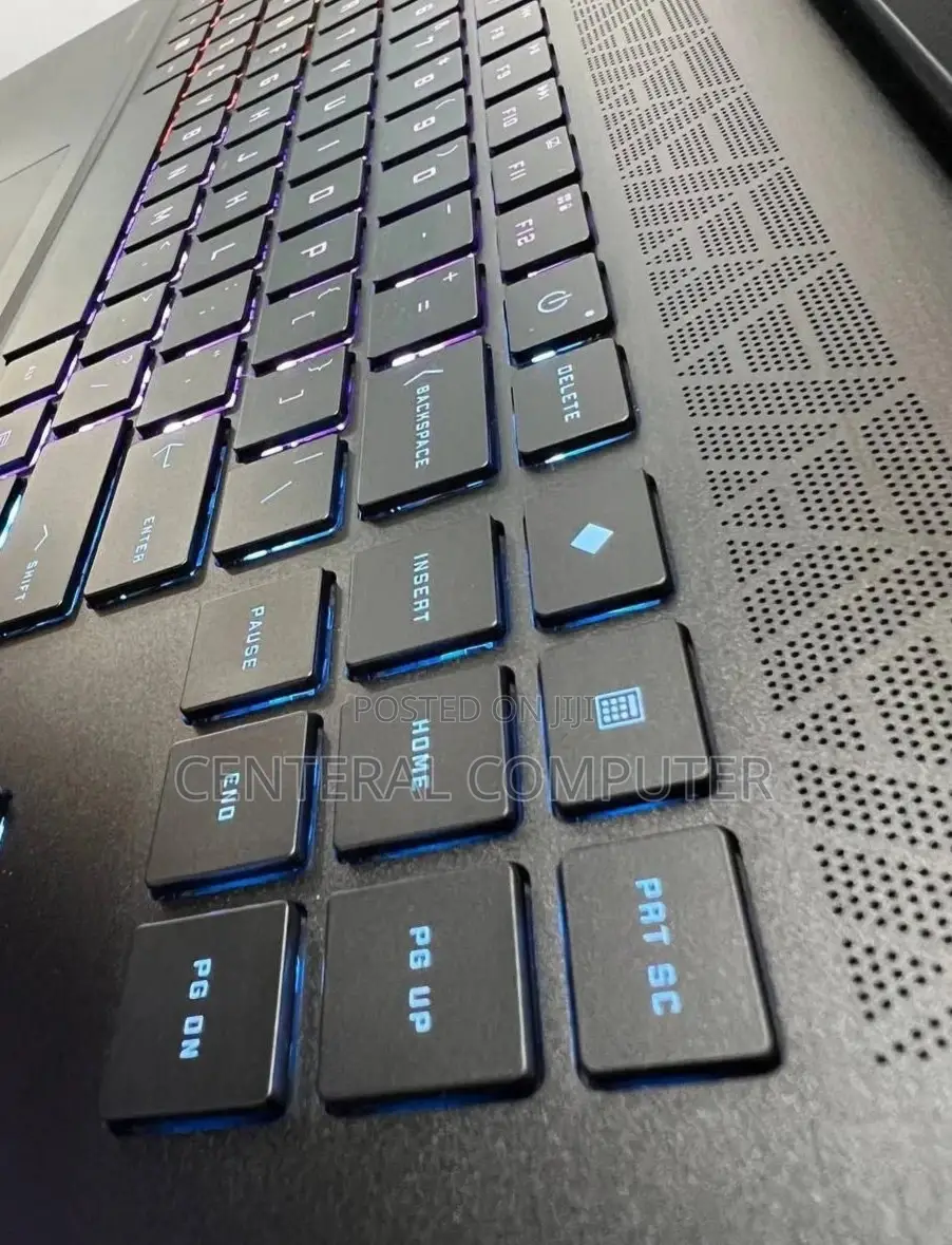 New Laptop HP Omen 17-An188nr 16GB Intel Core I7 SSD 1T