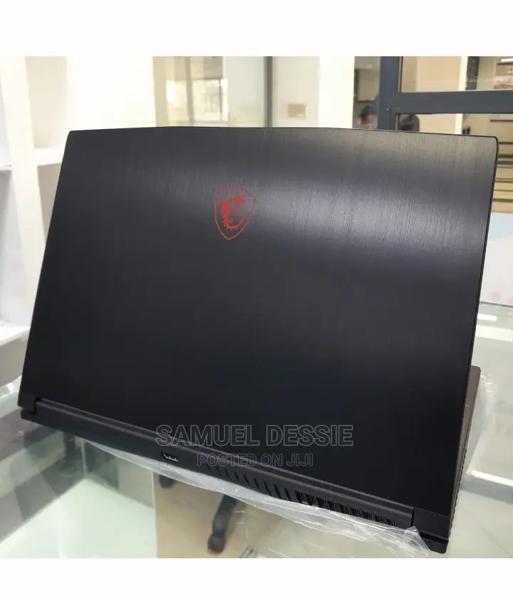 New Laptop MSI GF63 8GB Intel Core I5 SSD 512GB