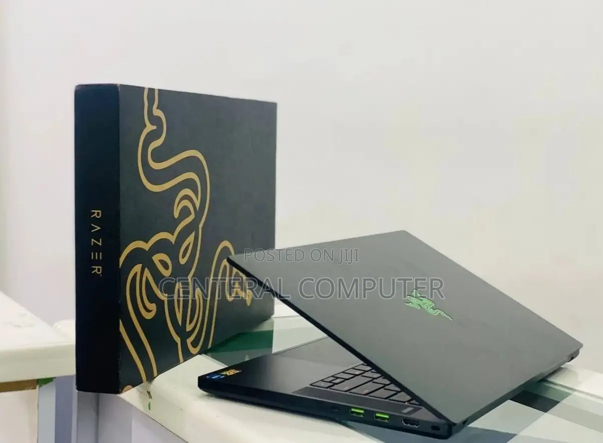 New Laptop Razer Blade 32GB Intel Core I9 SSD 1T