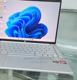 New Laptop HP Pavilion 13 16GB AMD Ryzen 7 SSD 1T