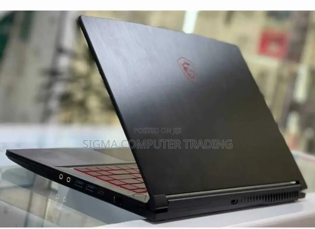 New Laptop MSI GF63 8GB Intel Core I5 SSD 256GB