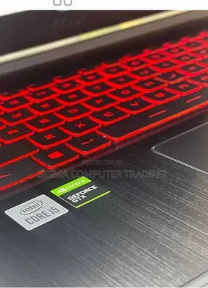 New Laptop MSI GF63 8GB Intel Core I5 SSD 256GB
