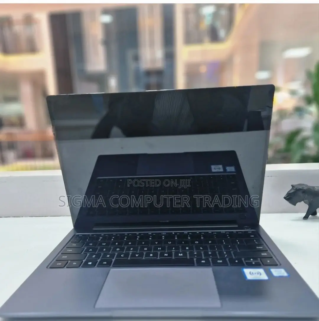 New Laptop Huawei MateBook 13 WRT-W19E 8GB Intel Core I5 SSD 512GB