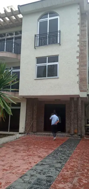 6bdrm House in አአ, Bole for Sale