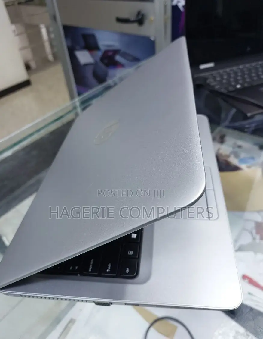 New Laptop HP EliteBook X2 1012 G1 8GB Intel Core I5 HDD 1T