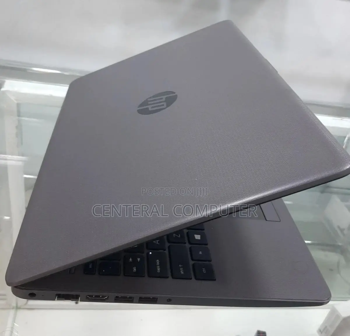 New Laptop HP 15-Dy1031wm 8GB Intel Core I7 HDD 1T