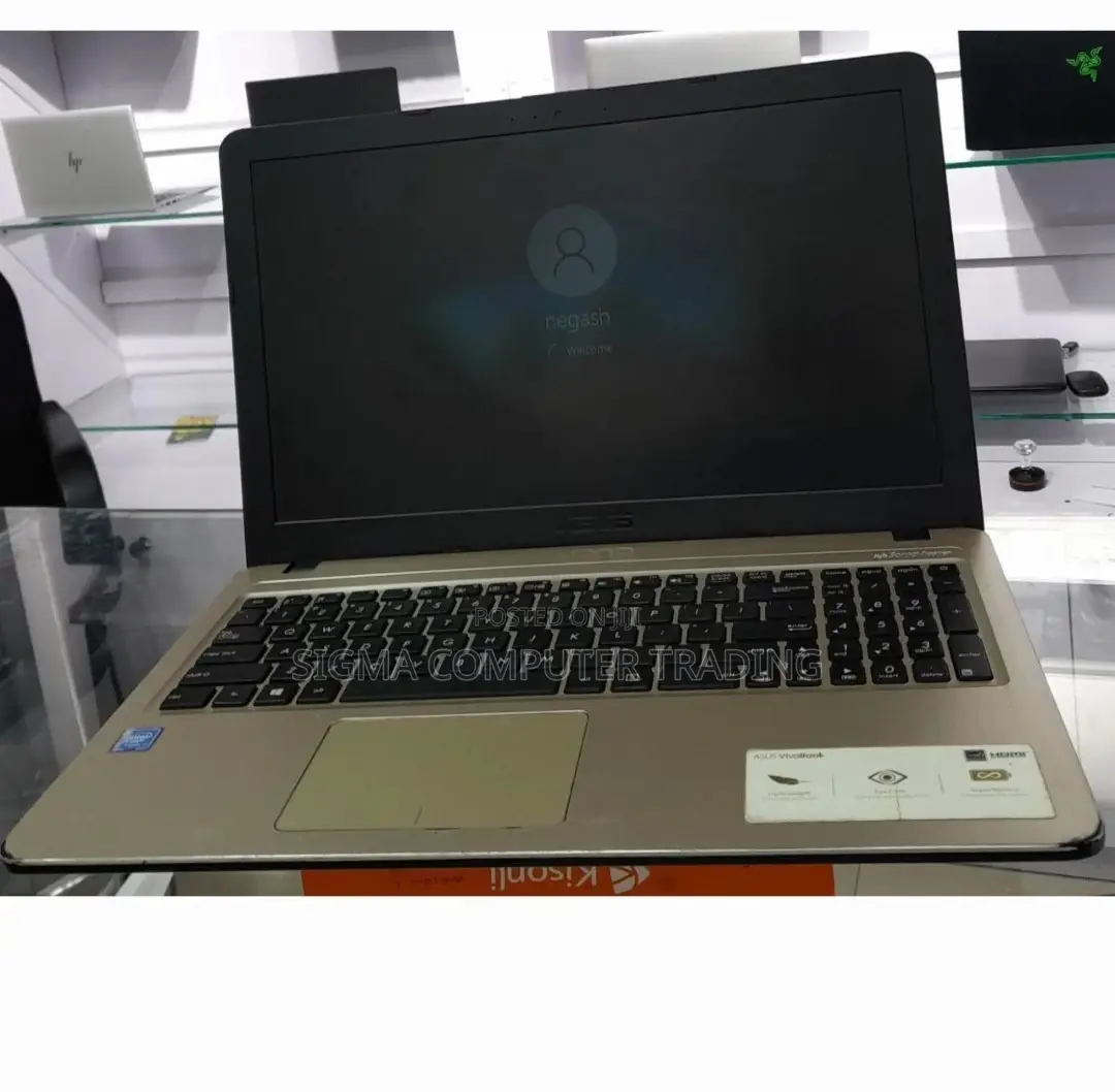 Laptop Asus VivoBook 15 X505BA 4GB Intel HDD 500GB
