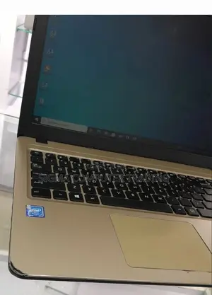 Laptop Asus VivoBook 15 X505BA 4GB Intel HDD 500GB