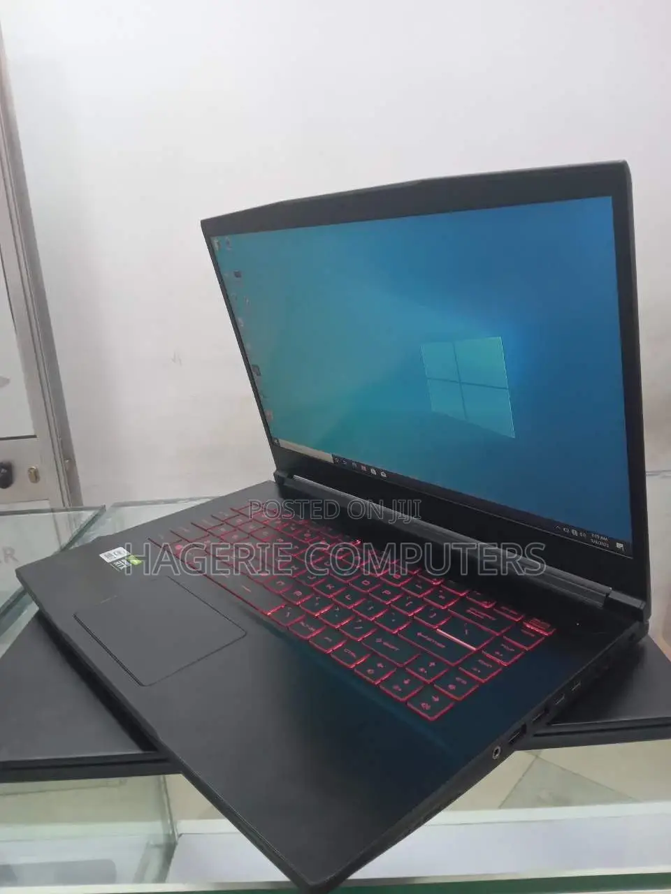 New Laptop MSI GF62 7RE 16GB Intel Core I7 SSD 512GB