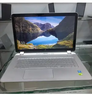 New Laptop HP Envy 17 8GB Intel Core I7 HDD 1T