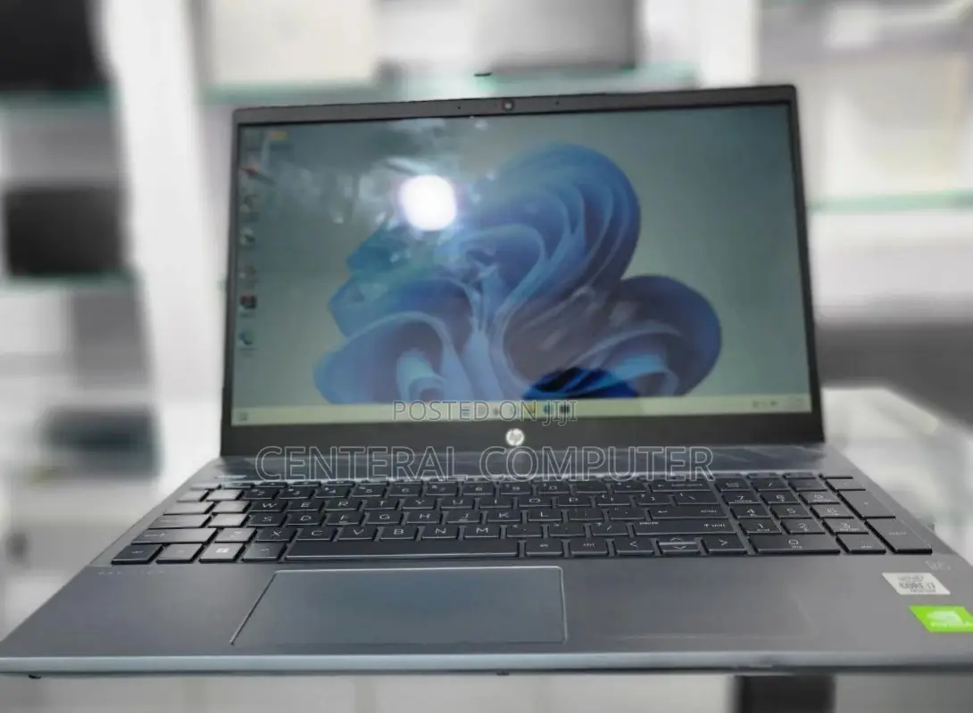 New Laptop HP Pavilion X360 15t 16GB Intel Core I7 SSD 512GB