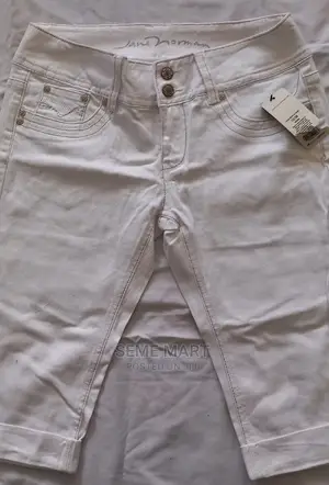 Women's Short Jeans