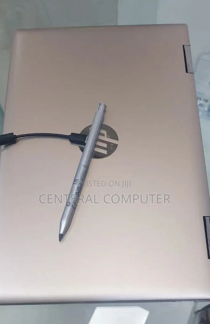 Laptop HP Pavilion 15-Eh0050wm 8GB Intel Core I5 HDD 1T