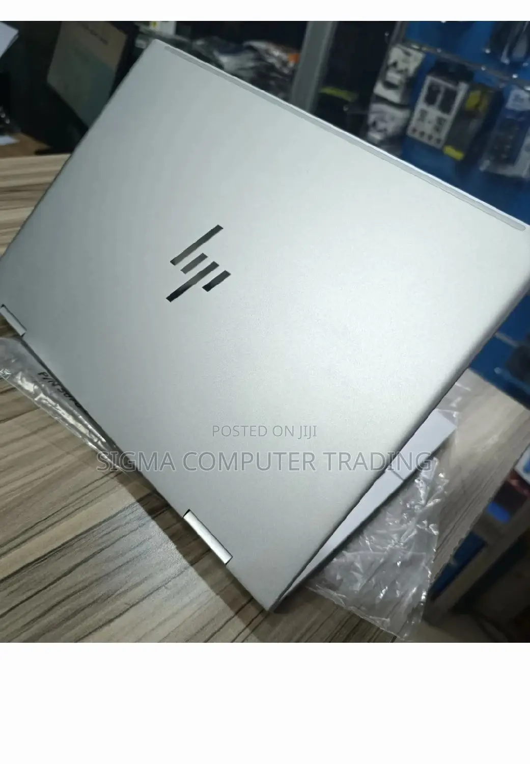 New Laptop HP Envy X360 8GB Intel Core I7 SSD 1T