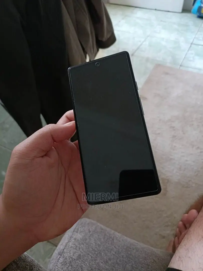 New Google Pixel 6a 128 GB Black