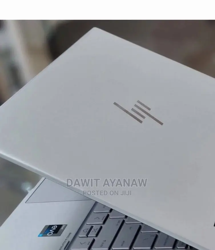 New Laptop HP Envy X360 8GB Intel Core I7 SSD 1T