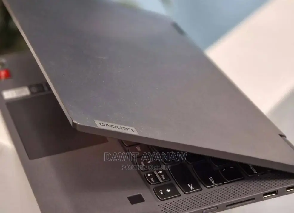 New Laptop Lenovo Flex 5 16GB AMD Ryzen 7 SSD 512GB
