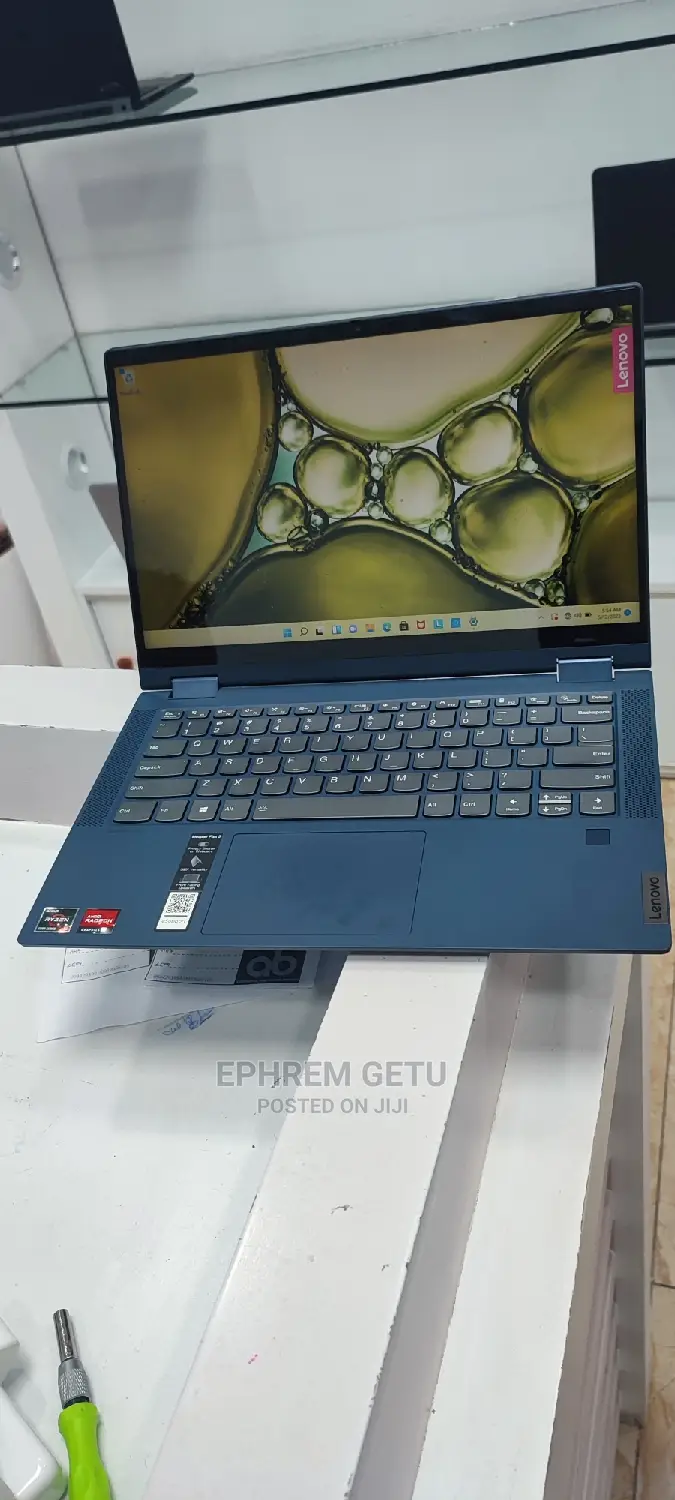 New Laptop Lenovo Flex 5 8GB AMD Ryzen 5 SSD 512GB