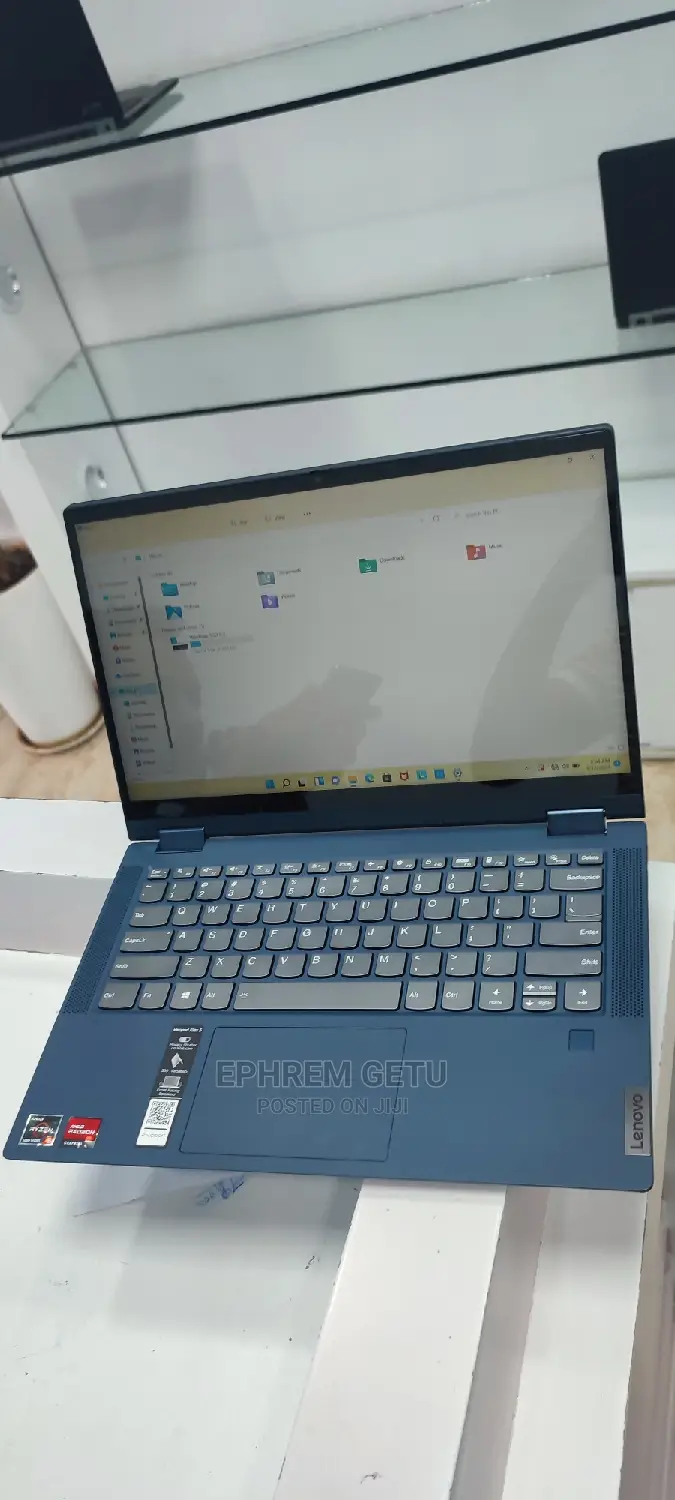New Laptop Lenovo Flex 5 8GB AMD Ryzen 5 SSD 512GB