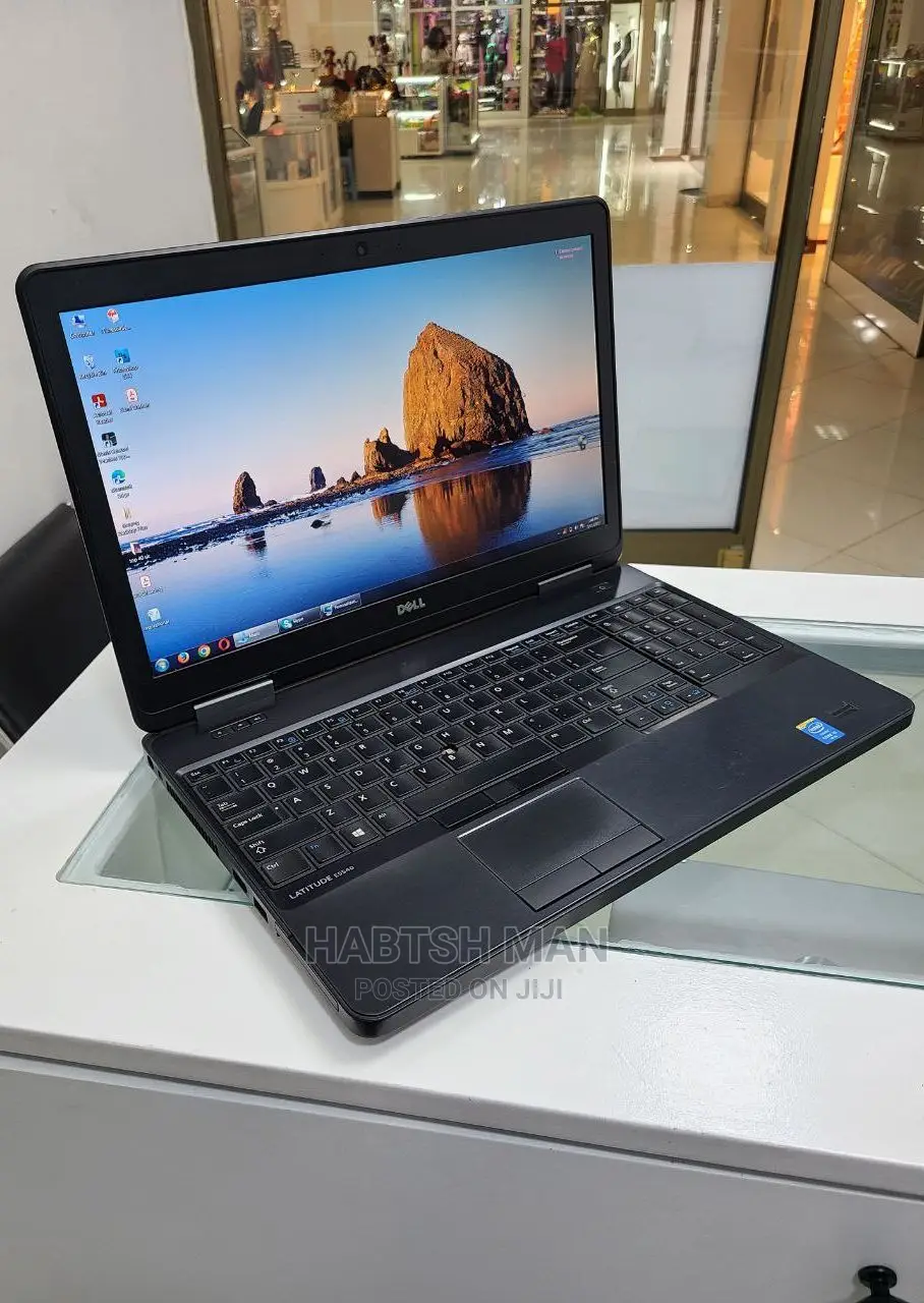 New Laptop Dell Latitude E5550 4GB Intel Core I5 HDD 500GB