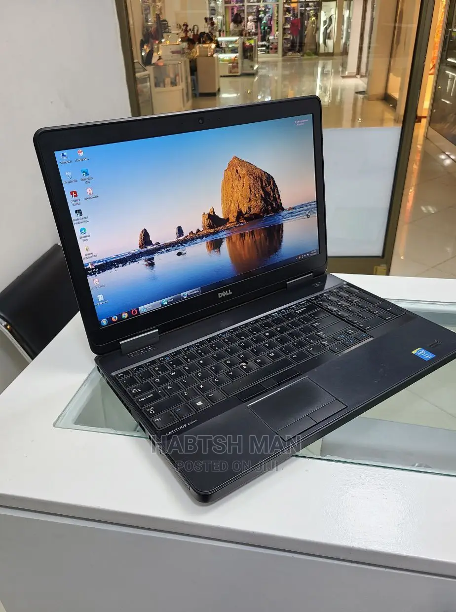 New Laptop Dell Latitude E5550 4GB Intel Core I5 HDD 500GB